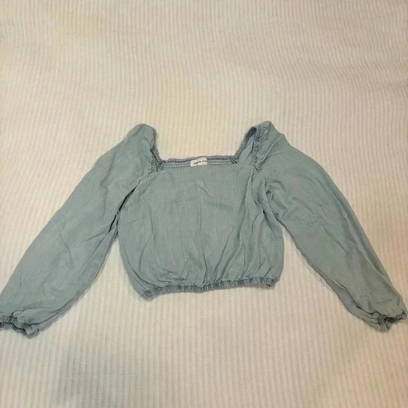 Anthropologie Cloth and Stone Smocked Square Neck Blue Chambray Top Size Medium - Picture 1 of 12